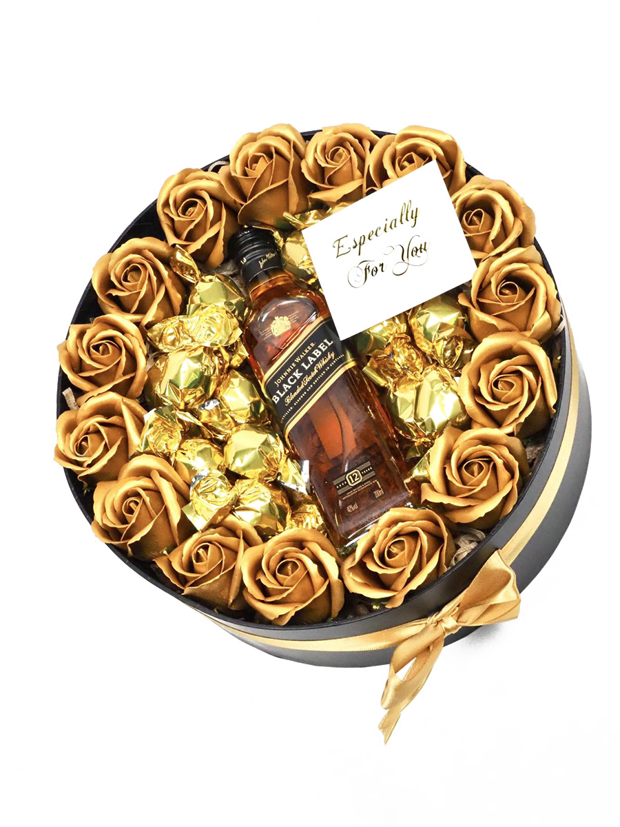 מארז וויסקי Gold roses & Black label